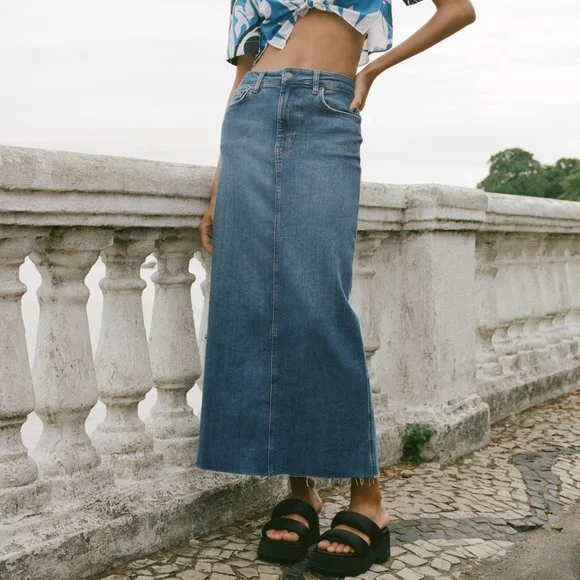 Zara Stretch Denim Pencil Skirt - Picture 3 of 13